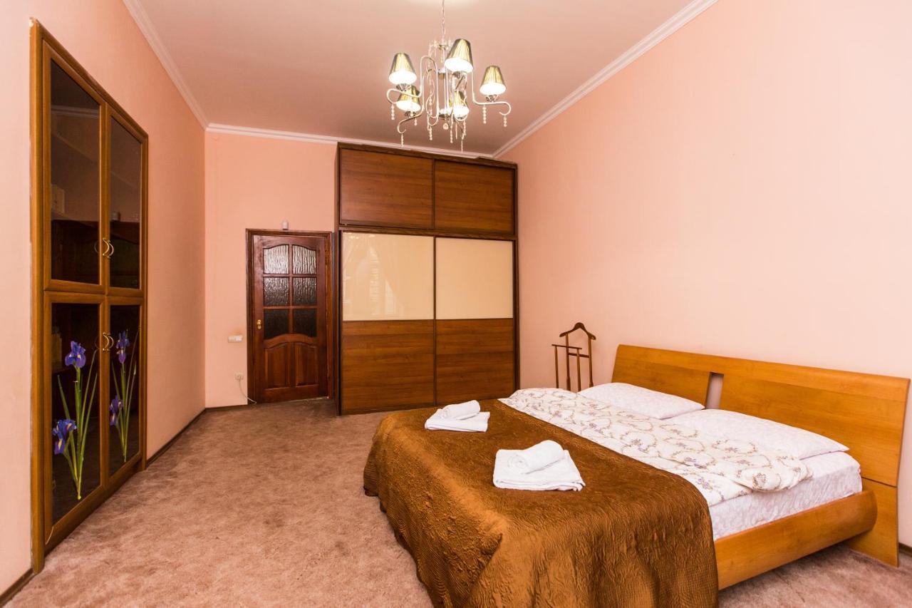 Apartment In The City Centre Lvov Exteriér fotografie